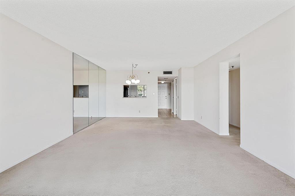 7240 Huntington Lane Unit: 203