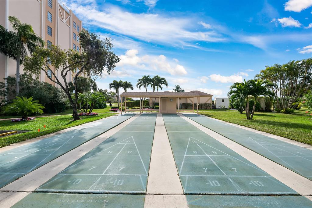 7240 Huntington Lane Unit: 203