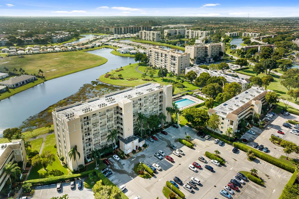 7240 Huntington Lane Unit: 203