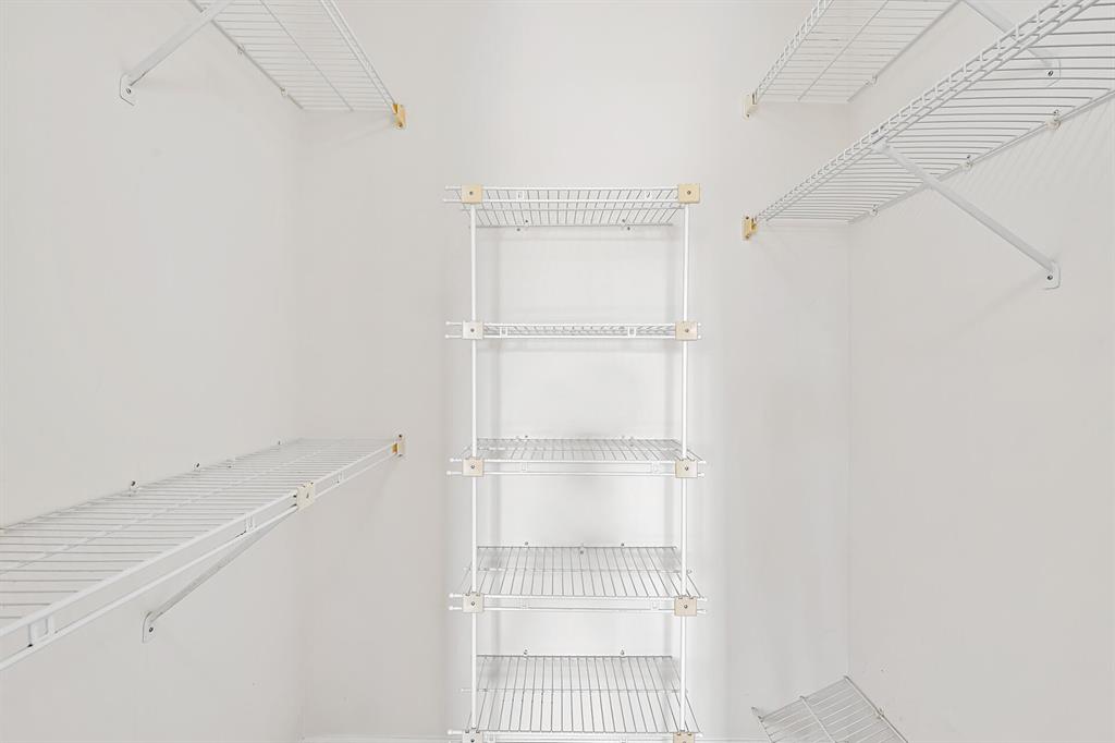 7240 Huntington Lane Unit: 203