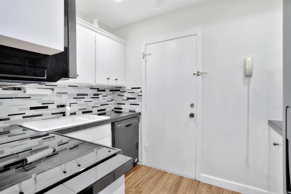 2251 NE 66th Street Unit: 1601