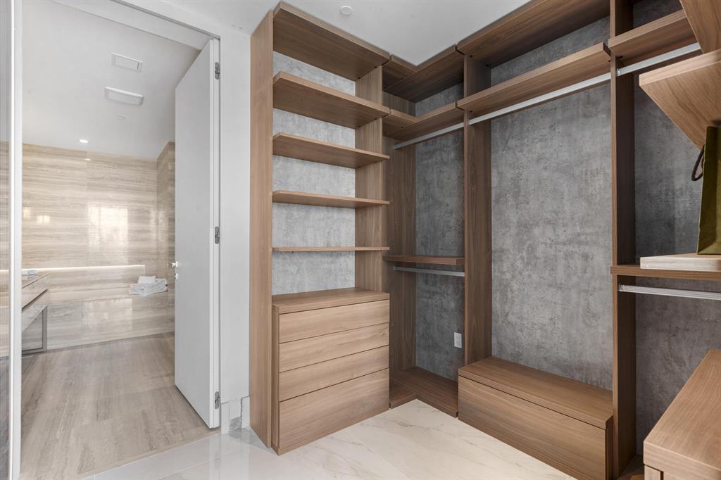 18975 Collins Avenue Unit: 1603