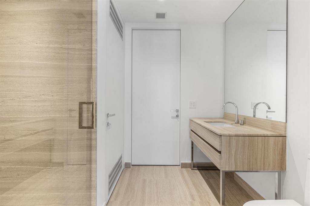 18975 Collins Avenue Unit: 1603