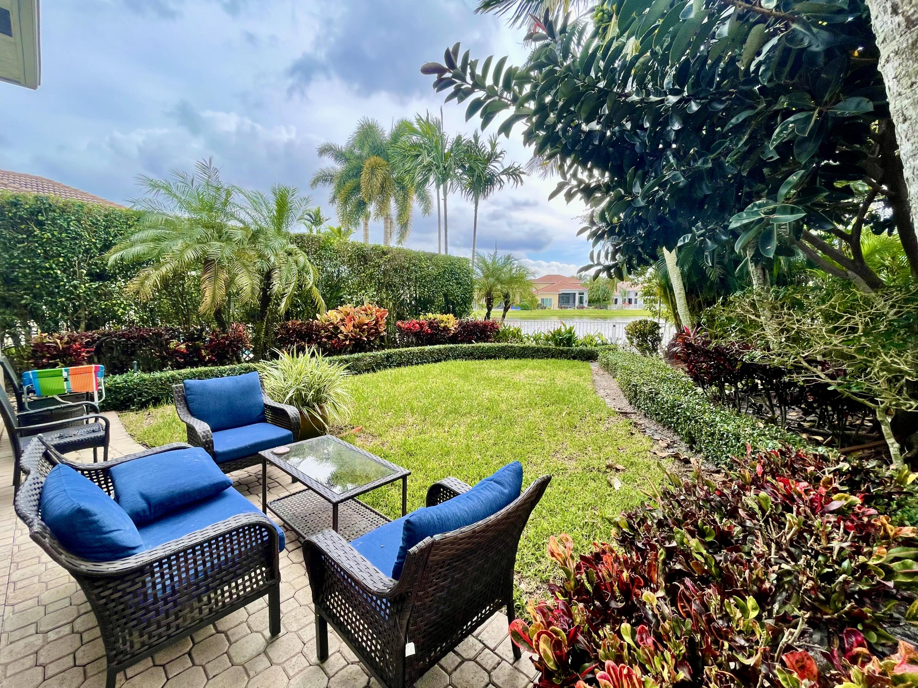 4044 Avalon Pointe Drive