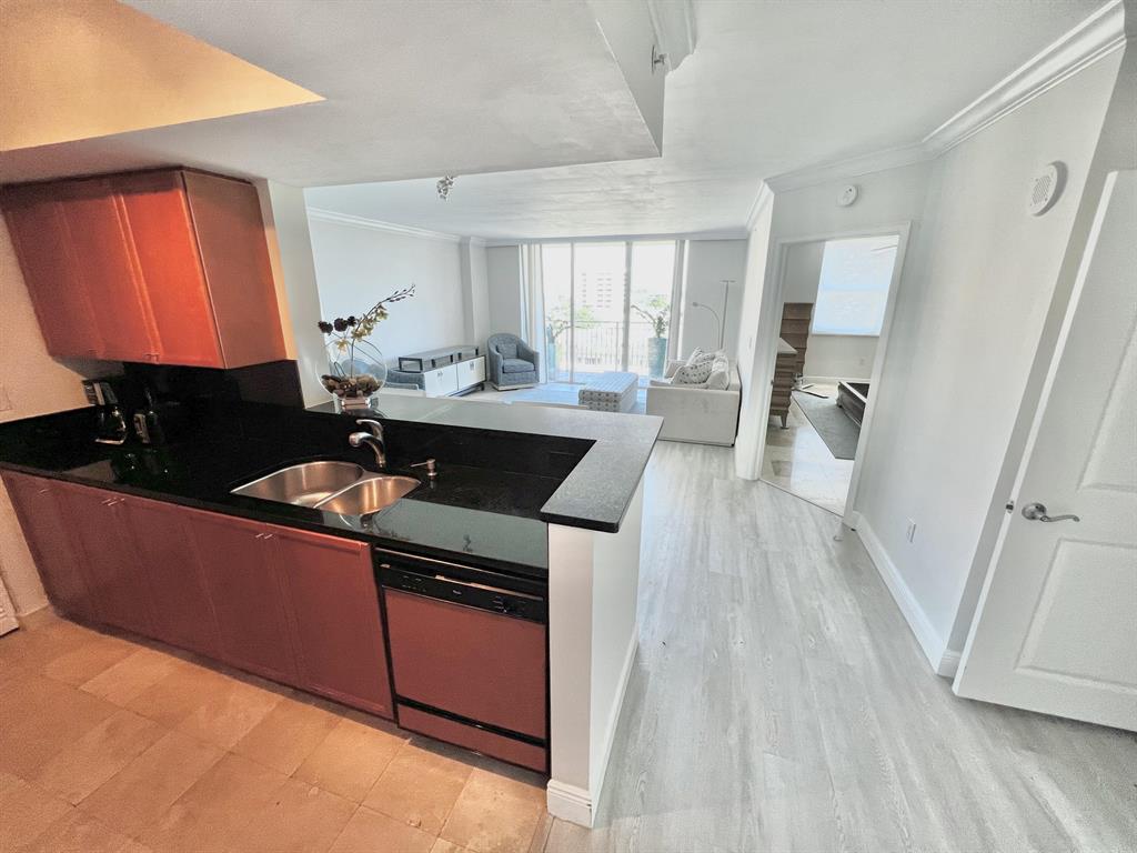 99 SE Mizner Boulevard Unit: 613