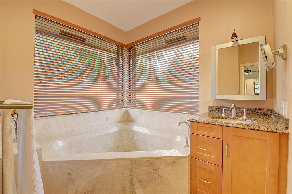 5732 Hamilton Way