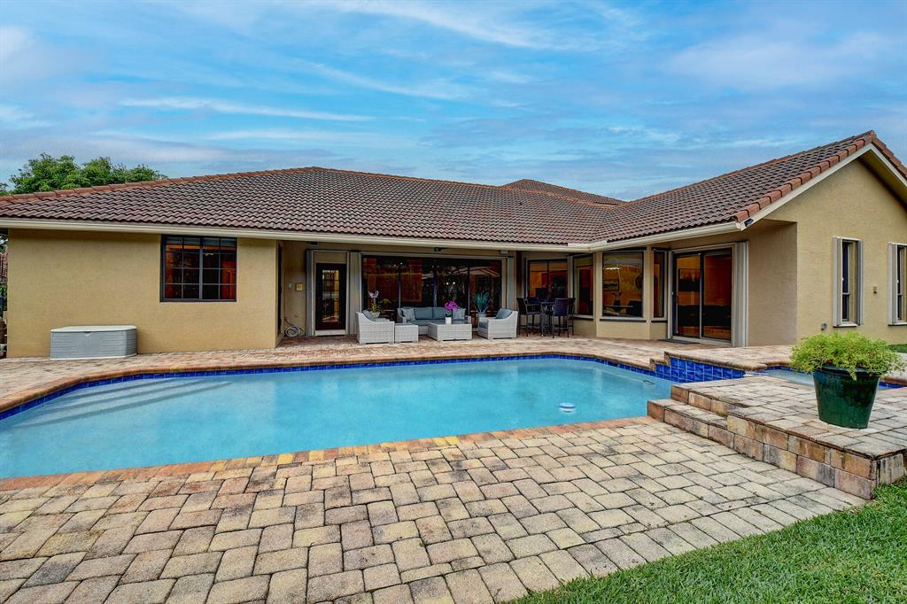 5732 Hamilton Way