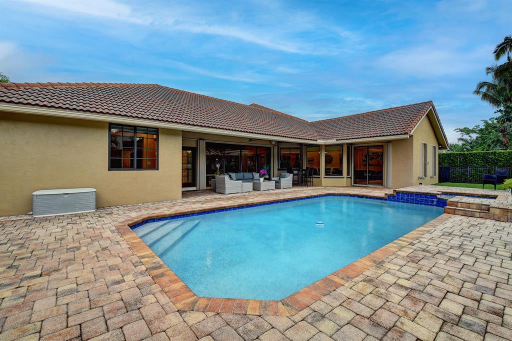 5732 Hamilton Way