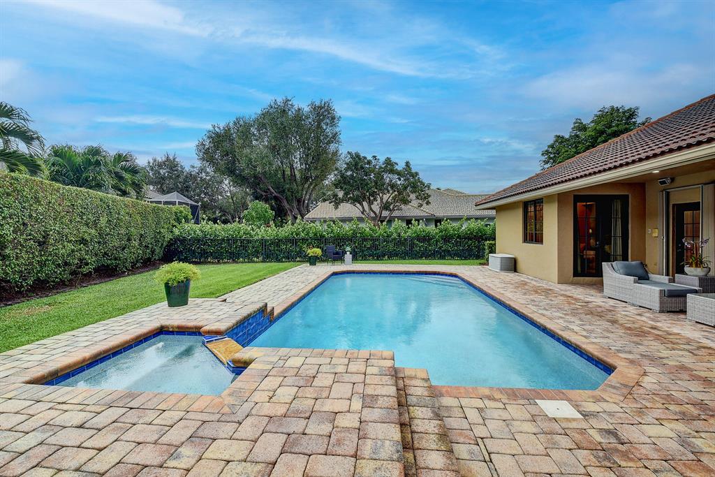 5732 Hamilton Way