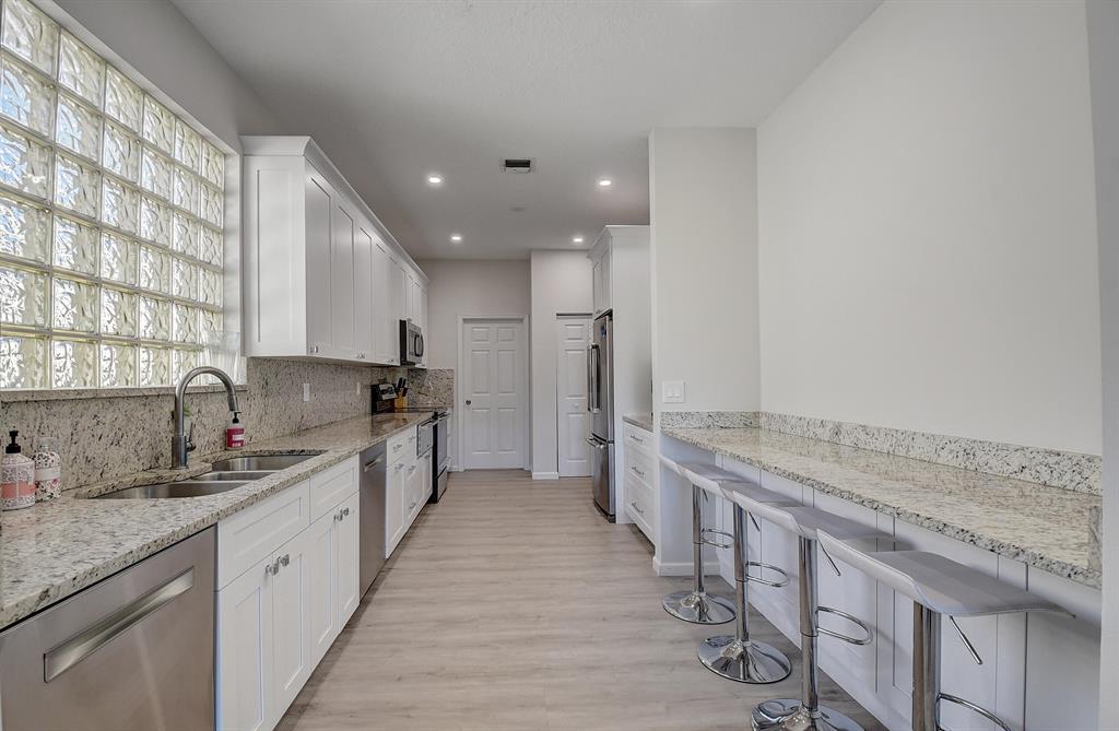 6377 Coolidge Court
