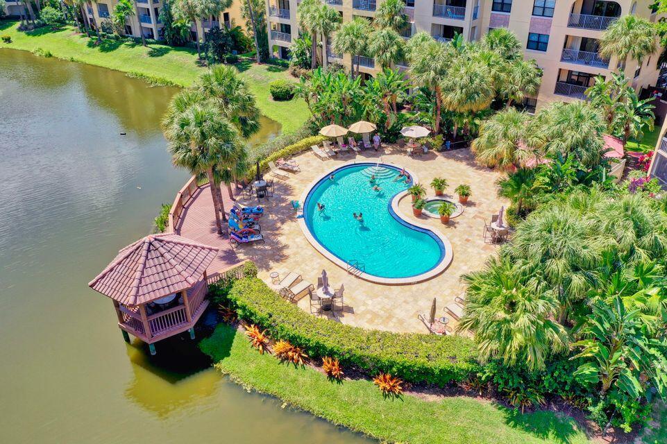 700 Uno Lago Drive Unit: 402