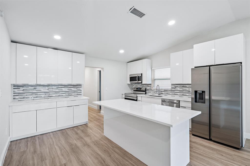 120 Yucatan Drive