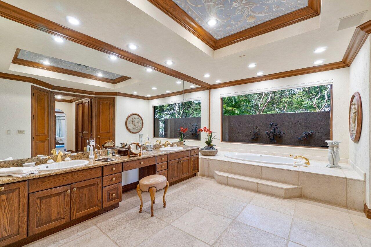 17903 Lake Estates Drive