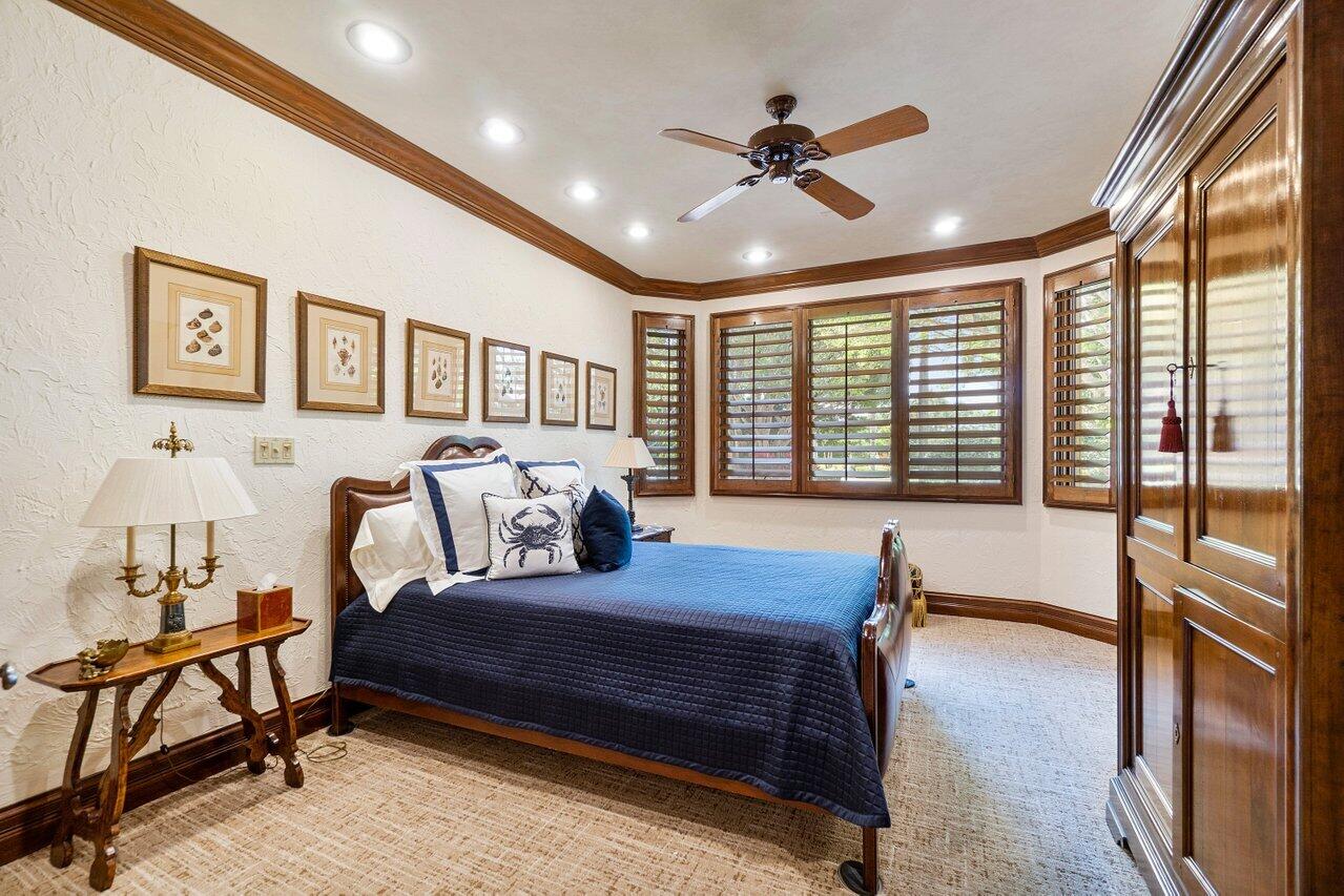 17903 Lake Estates Drive