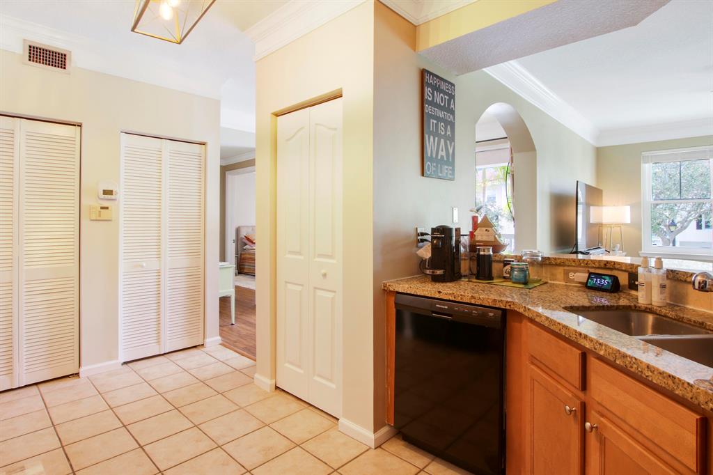 276 Murcia Drive Unit: 212