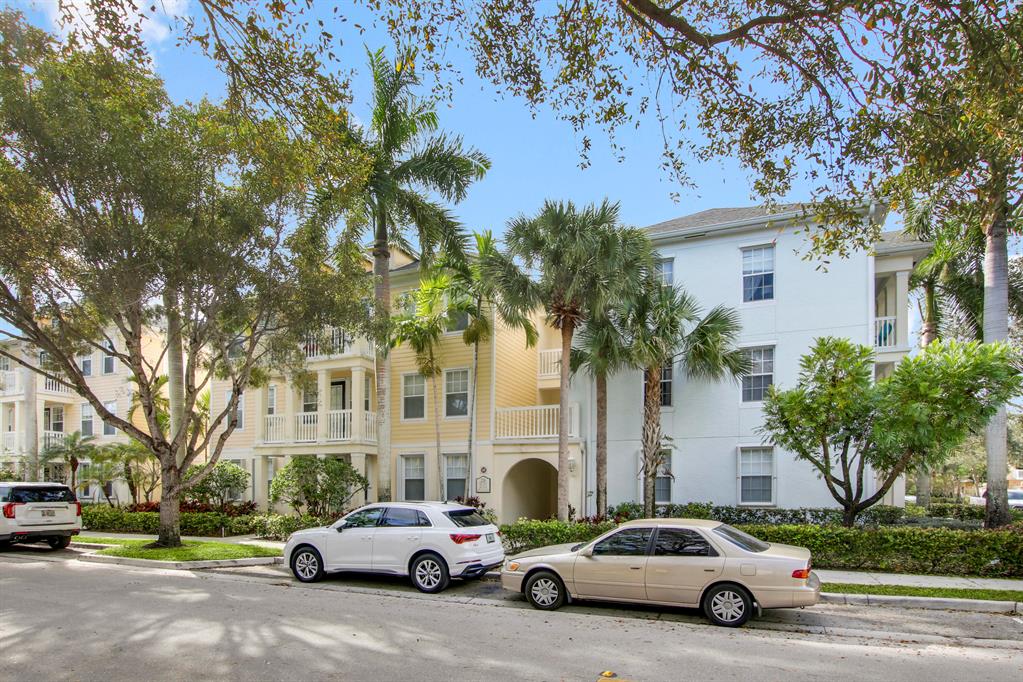 276 Murcia Drive Unit: 212