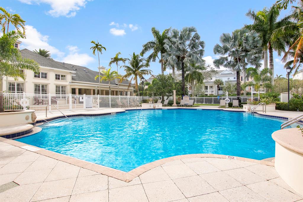 276 Murcia Drive Unit: 212