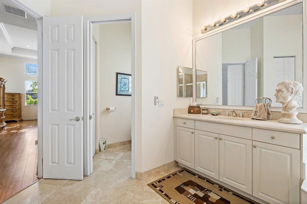 16866 Knightsbridge Lane