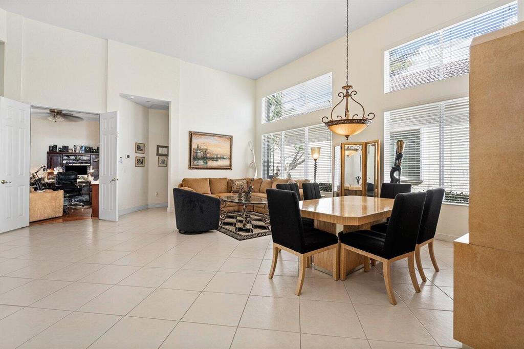 16866 Knightsbridge Lane