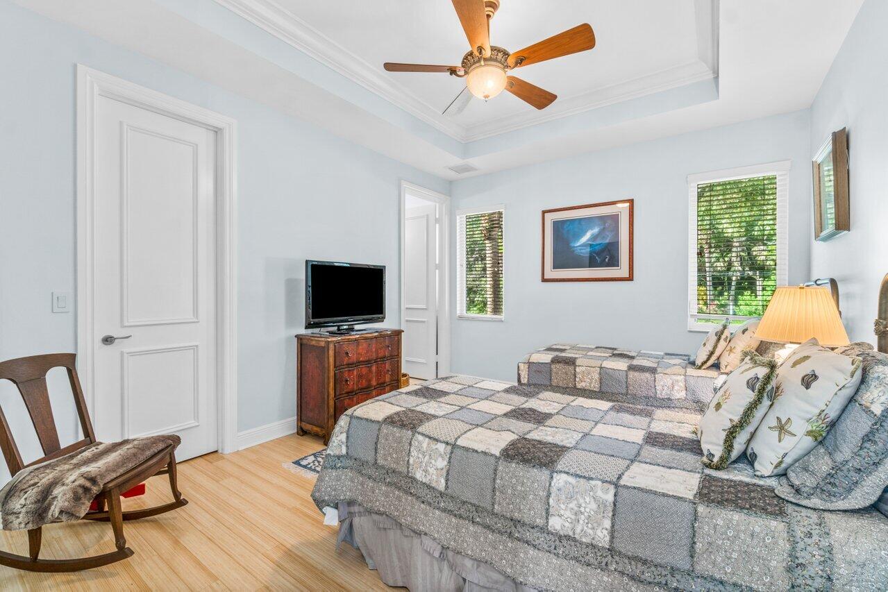 9483 166th Way N