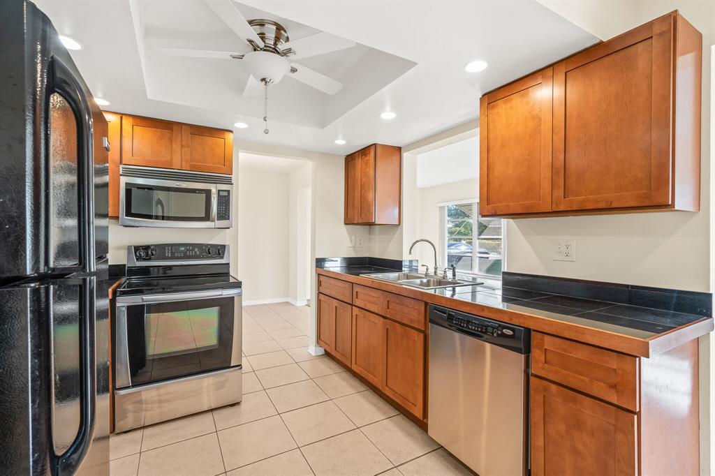 6770 NW 14th Place