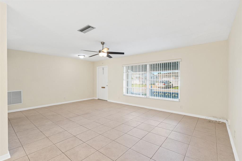 6770 NW 14th Place