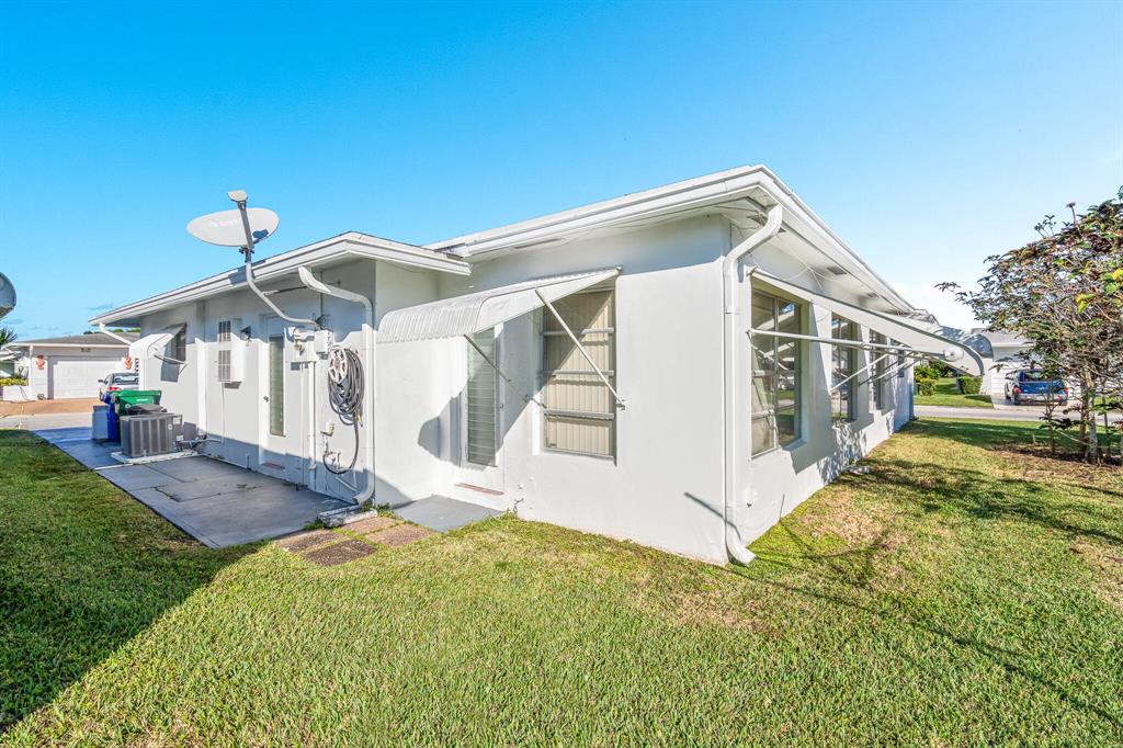 6770 NW 14th Place