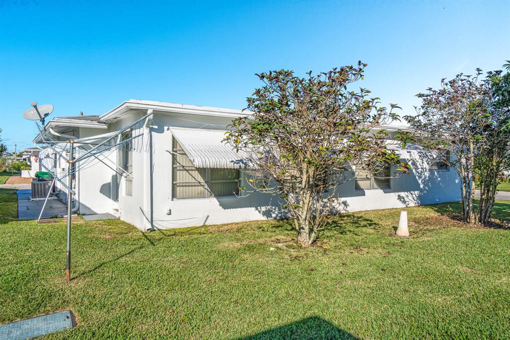 6770 NW 14th Place