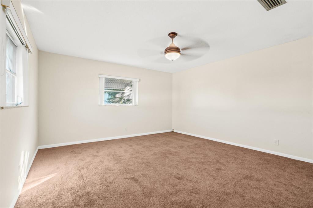 6770 NW 14th Place