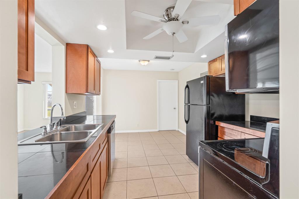 6770 NW 14th Place