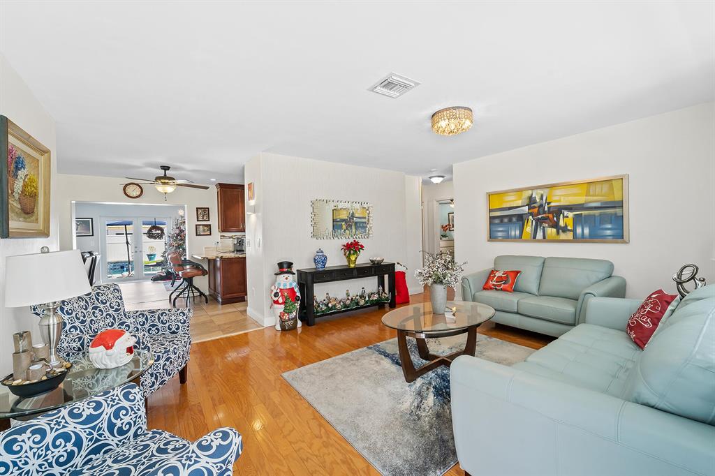 316 SE 6th Avenue