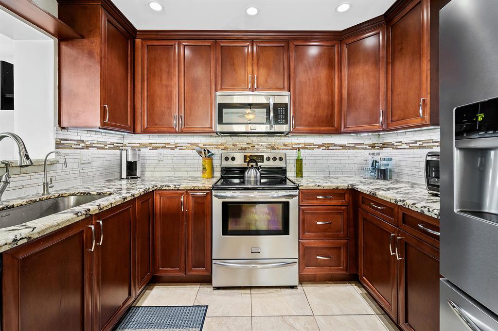 316 SE 6th Avenue