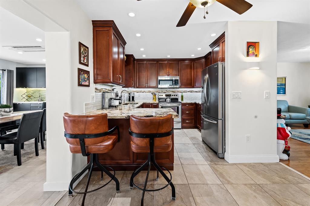 316 SE 6th Avenue