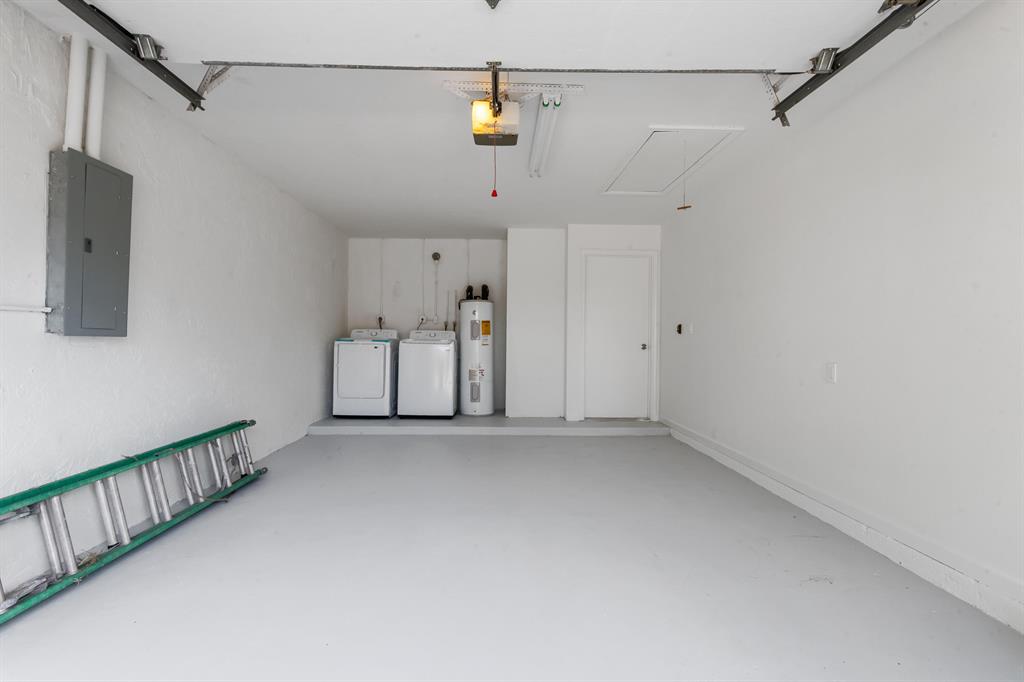 1235 NW 22nd Avenue