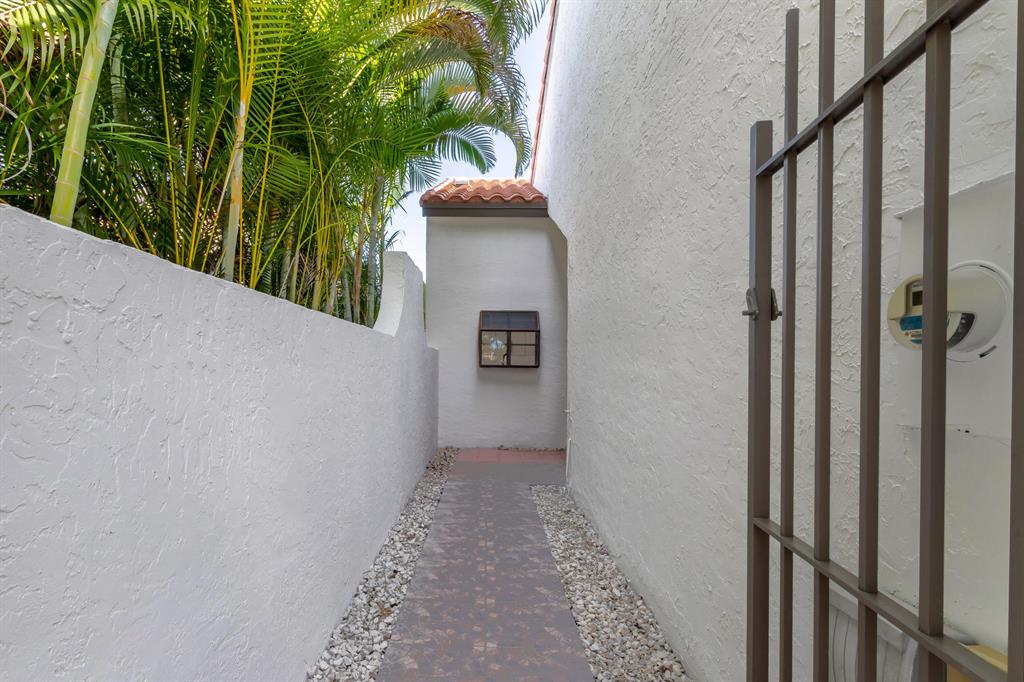 1235 NW 22nd Avenue