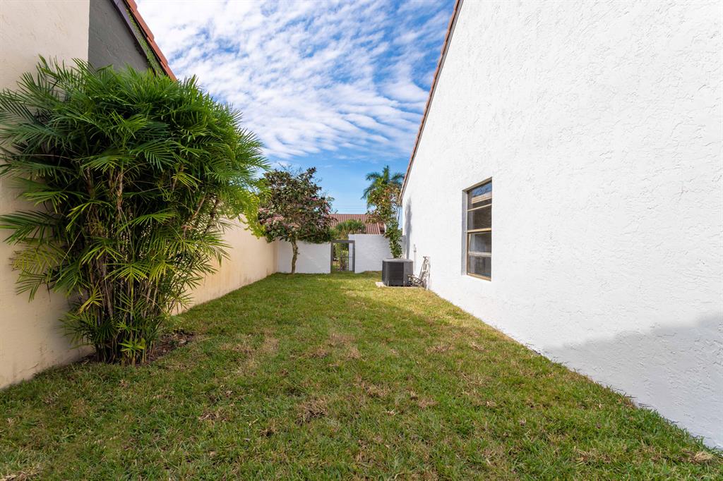 1235 NW 22nd Avenue