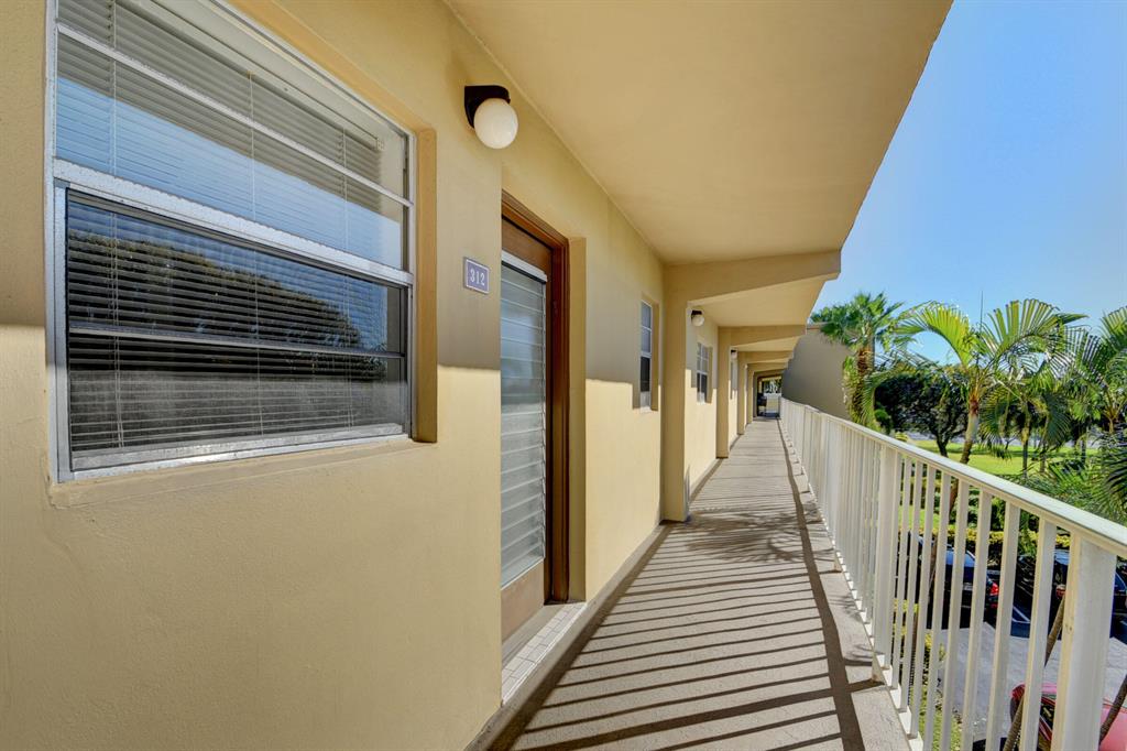2400 NE 1st Lane Unit: 312