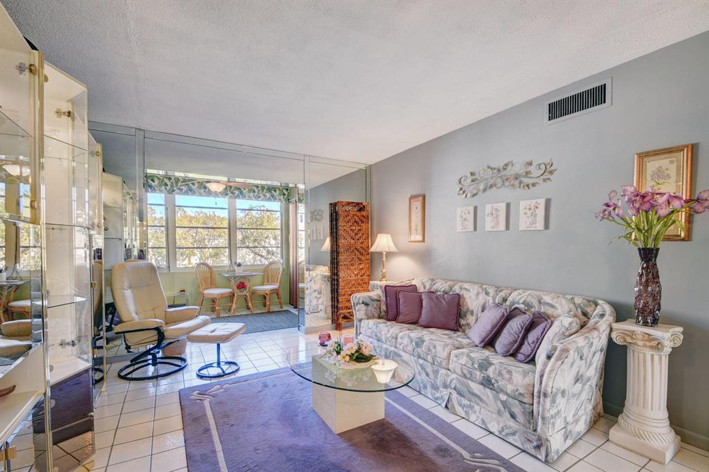 2400 NE 1st Lane Unit: 312