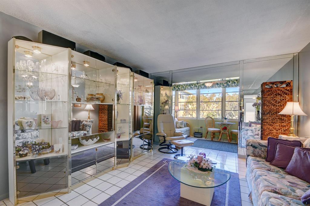 2400 NE 1st Lane Unit: 312