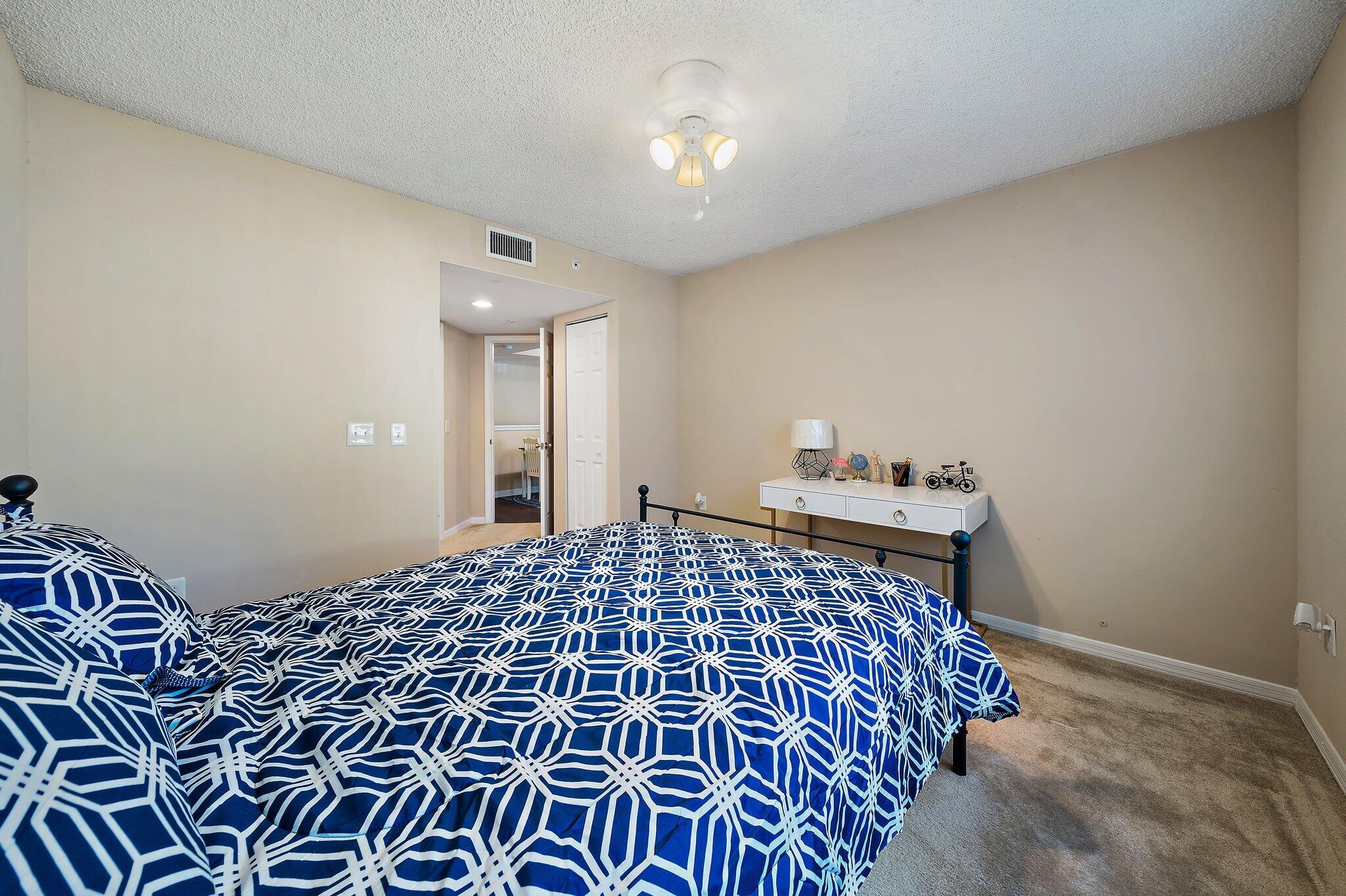 4159 N Haverhill Road Unit: 1318