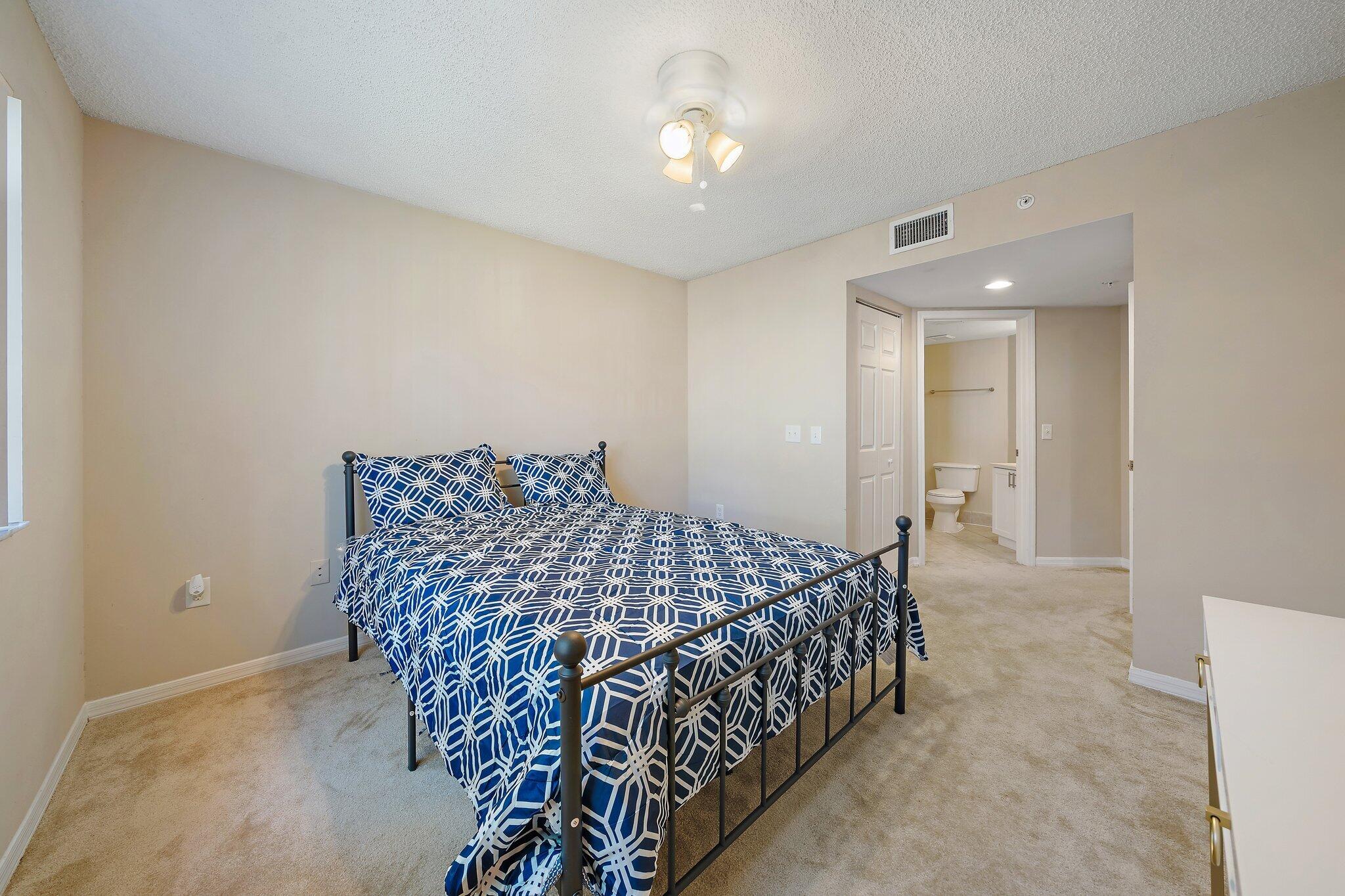 4159 N Haverhill Road Unit: 1318