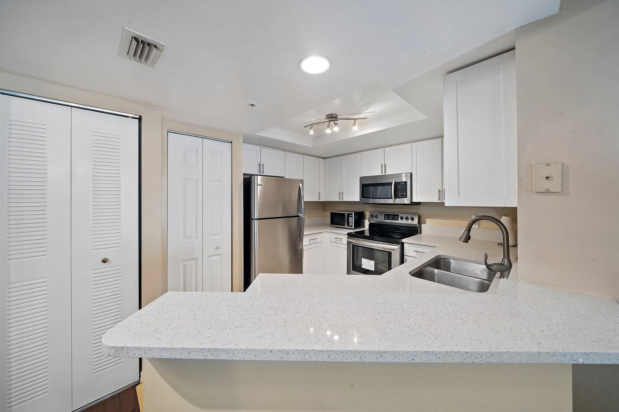 4159 N Haverhill Road Unit: 1318