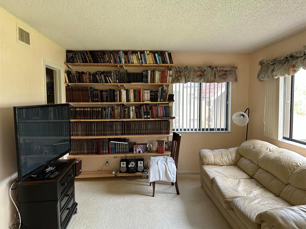 11258 Green Lake Drive Unit: 201