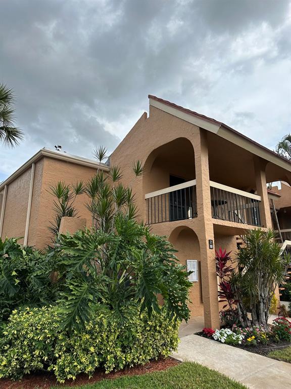 11258 Green Lake Drive Unit: 201