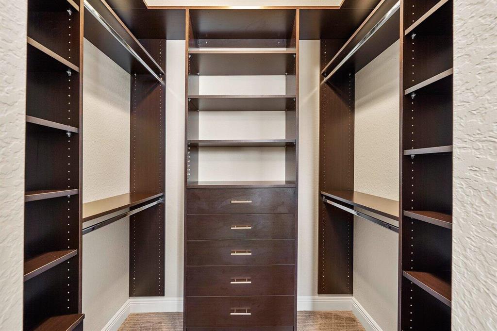 8725 Baystone Cove