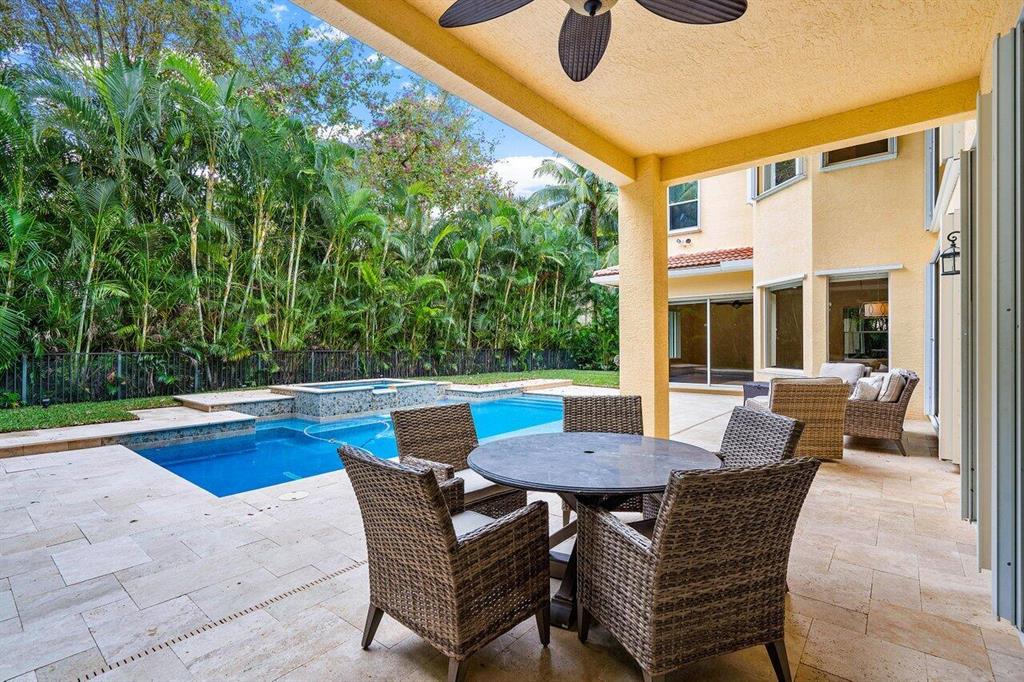 8725 Baystone Cove