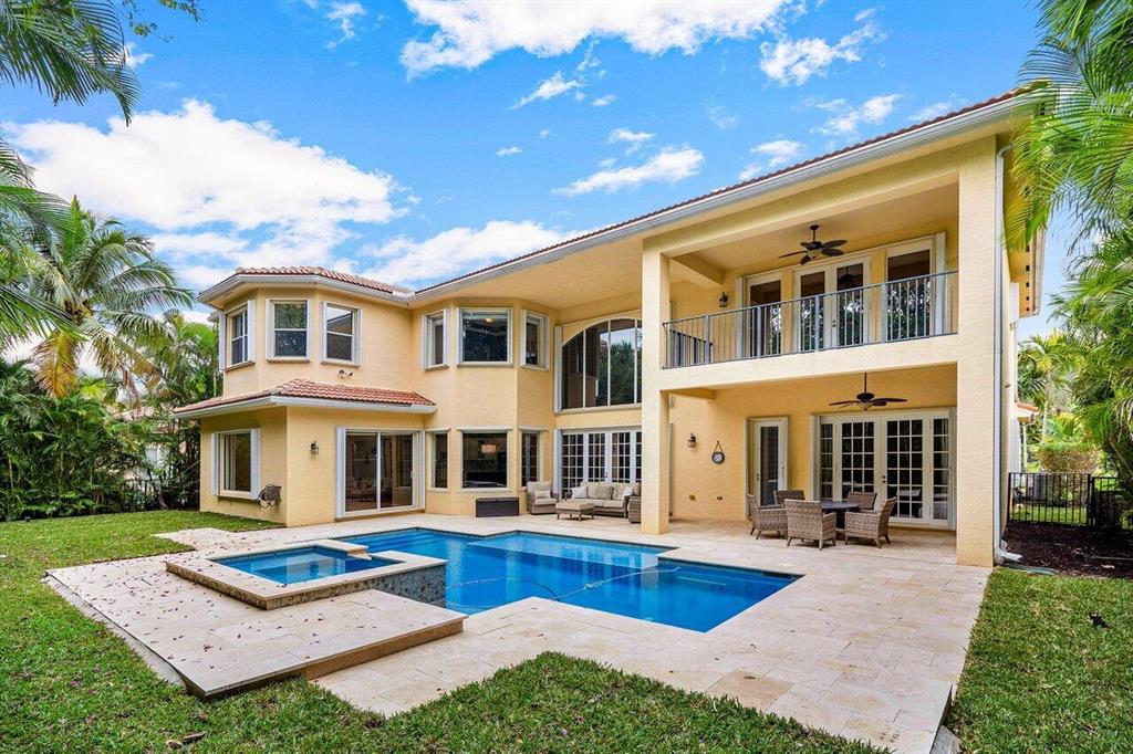 8725 Baystone Cove