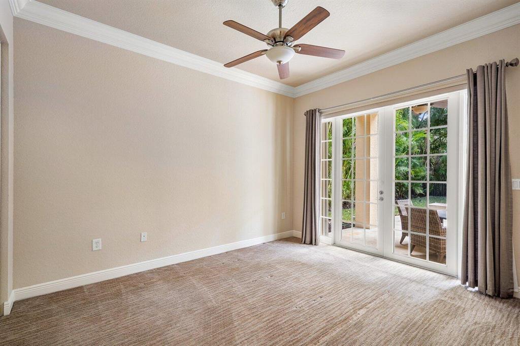8725 Baystone Cove