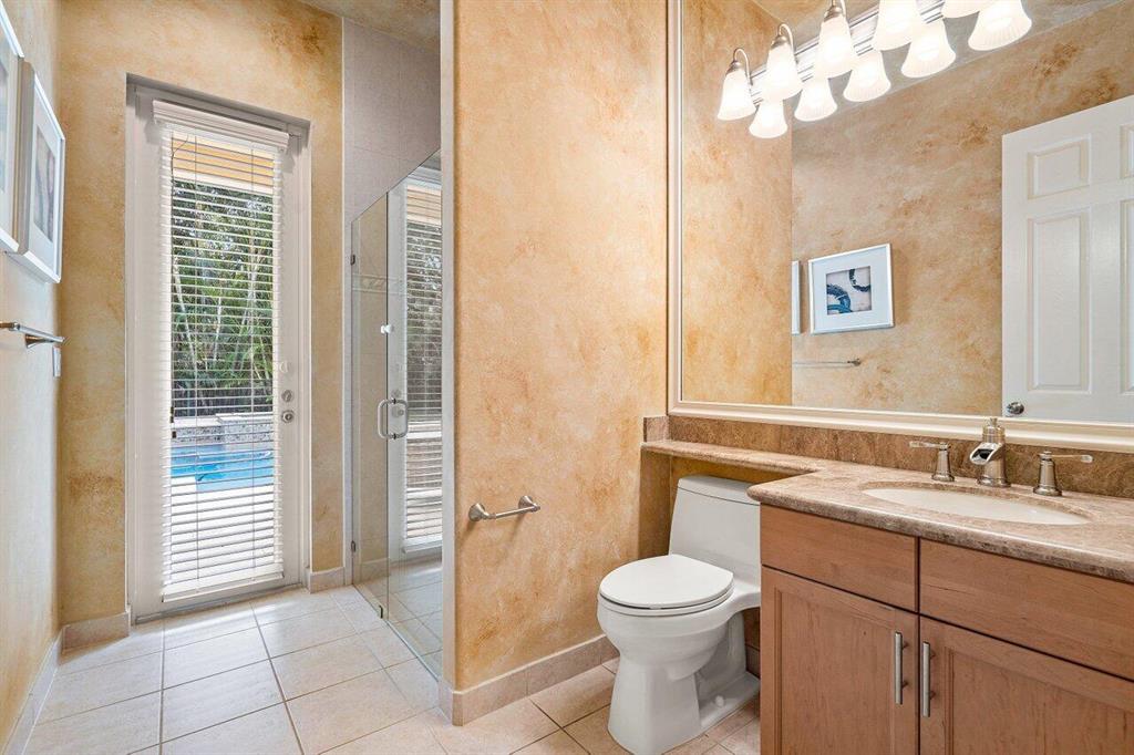 8725 Baystone Cove