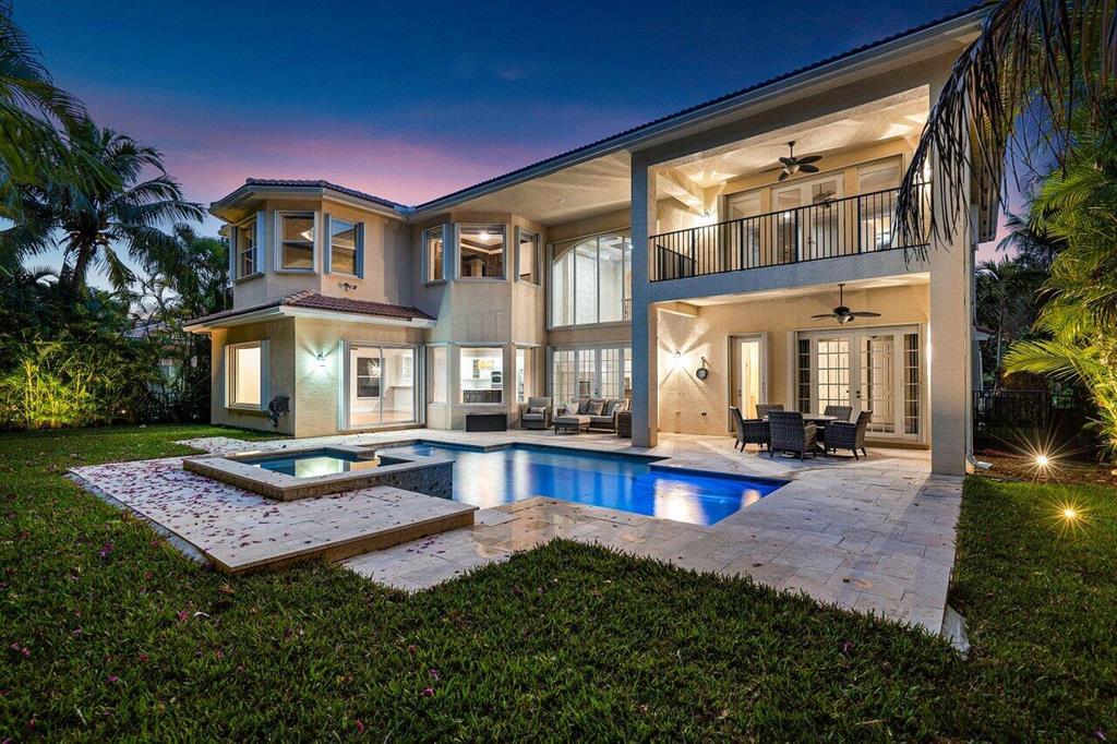 8725 Baystone Cove